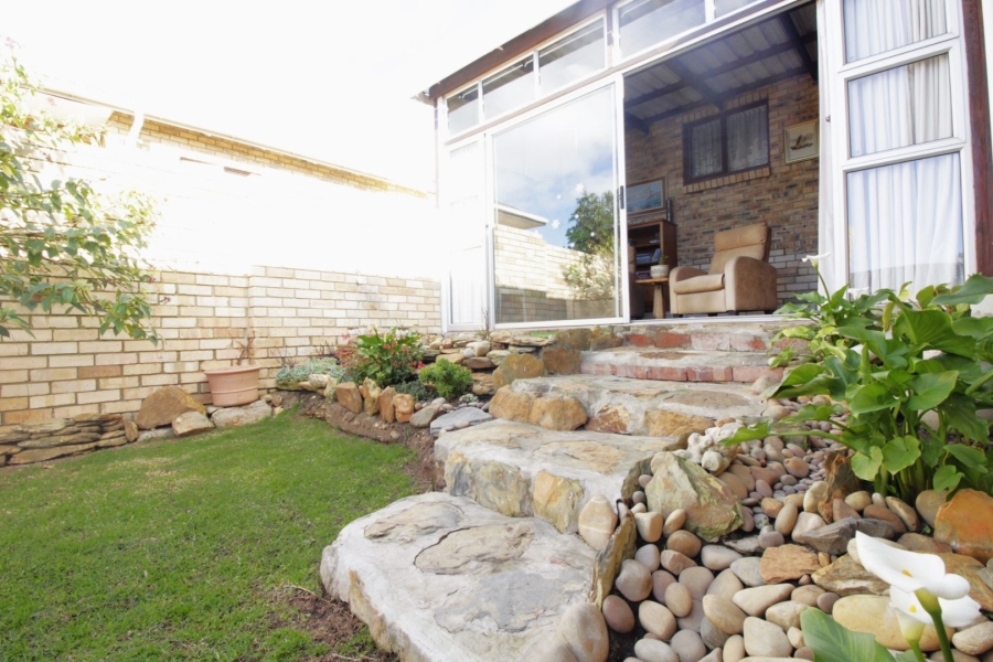 3 Bedroom Property for Sale in Jeffreys Bay Central Eastern Cape